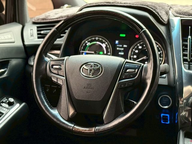 TOYOTA豐田 ALPHARD  第8張相片