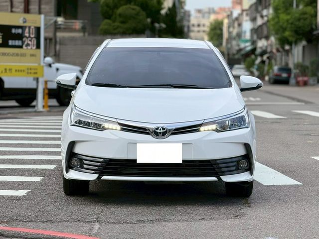 TOYOTA豐田 ALTIS  第3張相片