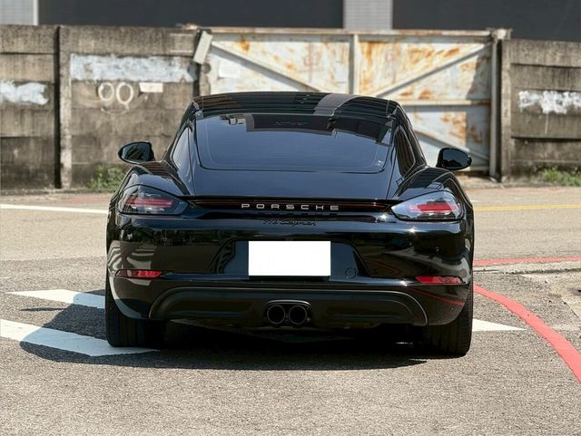 PORSCHE保時捷 CAYMAN  第4張相片