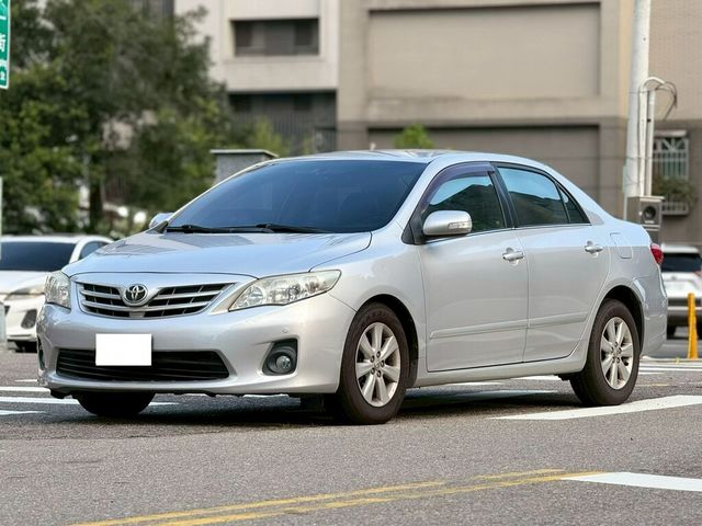 TOYOTA豐田 ALTIS  第1張相片