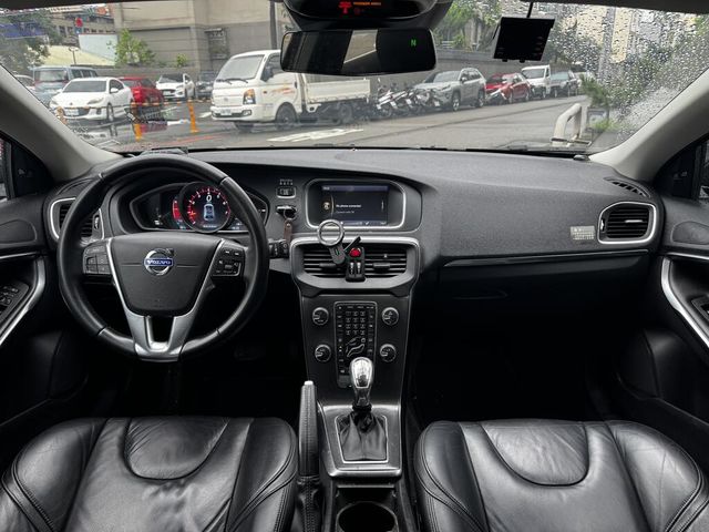 VOLVO富豪 V40  第5張相片