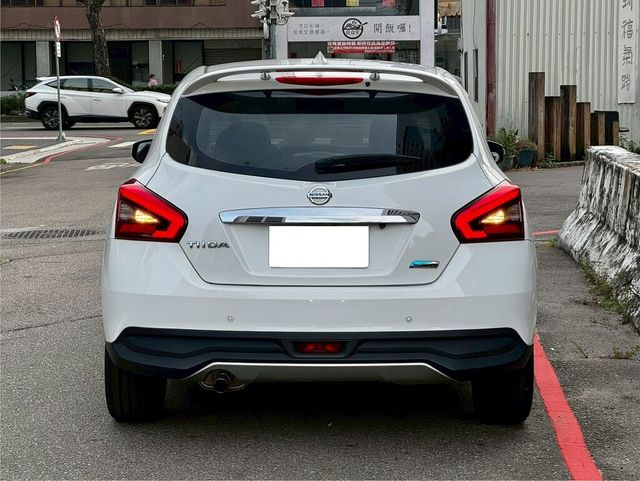NISSAN日產 TIIDA  第4張相片