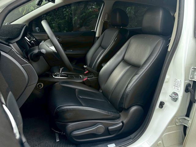 NISSAN日產 TIIDA  第5張相片