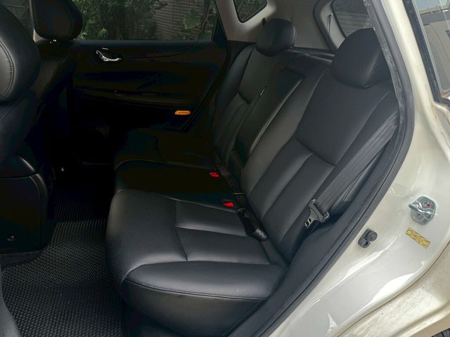 NISSAN日產 TIIDA  第15張相片