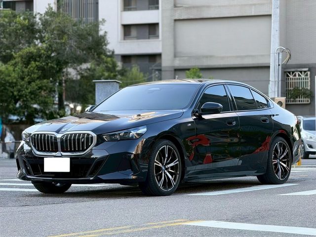 BMW寶馬 I5  第1張相片