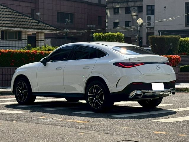 M-BENZ賓士 GLC300 AMG COUPE  第2張相片