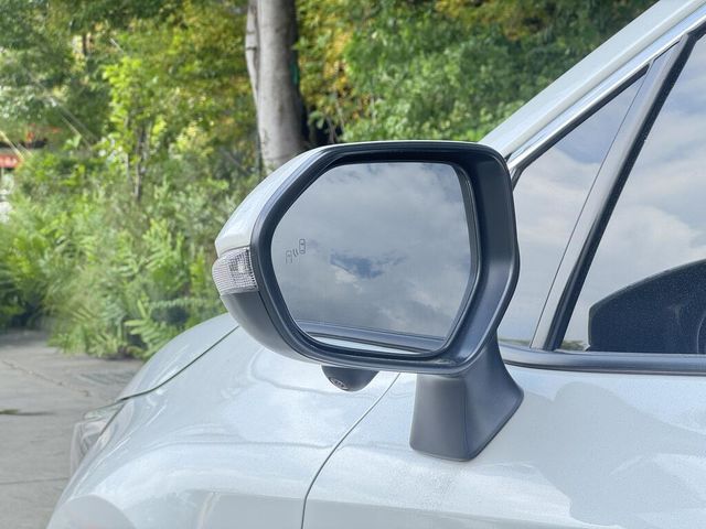 TOYOTA豐田 COROLLA SPORT  第3張相片