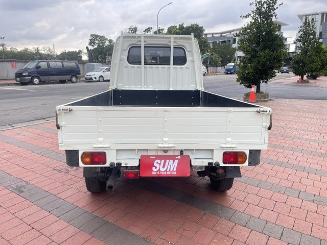 一手車/原鈑件/原廠保養/實跑7萬公里/認證/里程保證  第6張相片