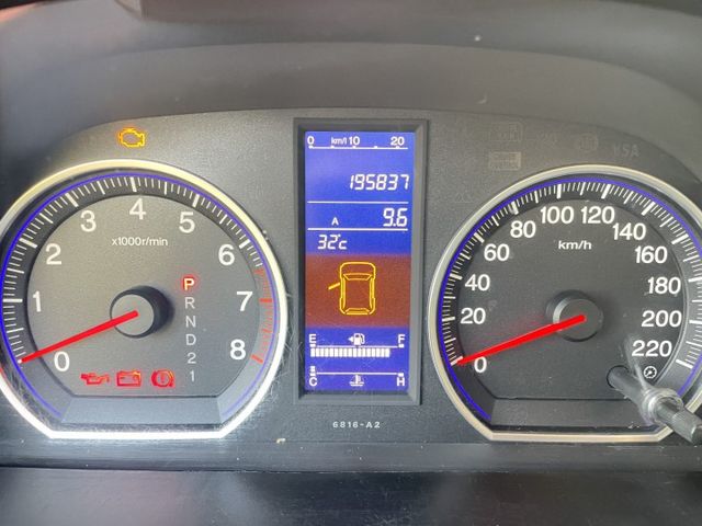 一手車/天窗/恆溫/衛星導航/導車顯影/HID頭燈/定速/四輪傳動  第17張相片