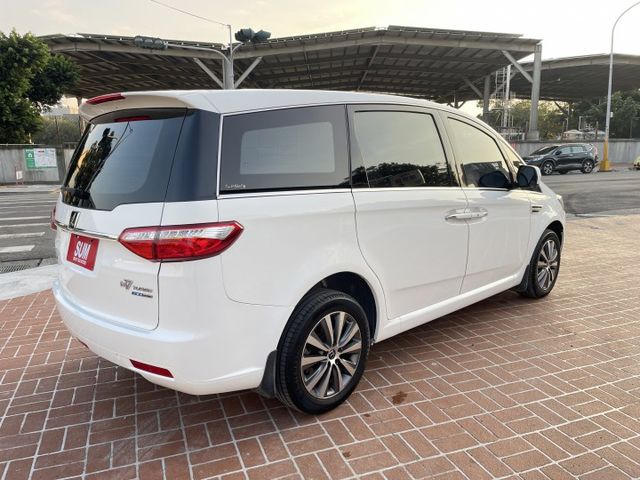 一手車/旗艦版/環景影像/夜視鏡頭/天窗/電動滑門/7人座  第4張相片