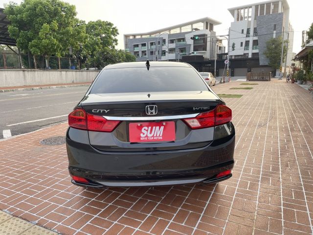 一手車/原鈑件/原廠保養/導航/鋁圈/皮椅/定速/換檔撥片/VTIS  第5張相片