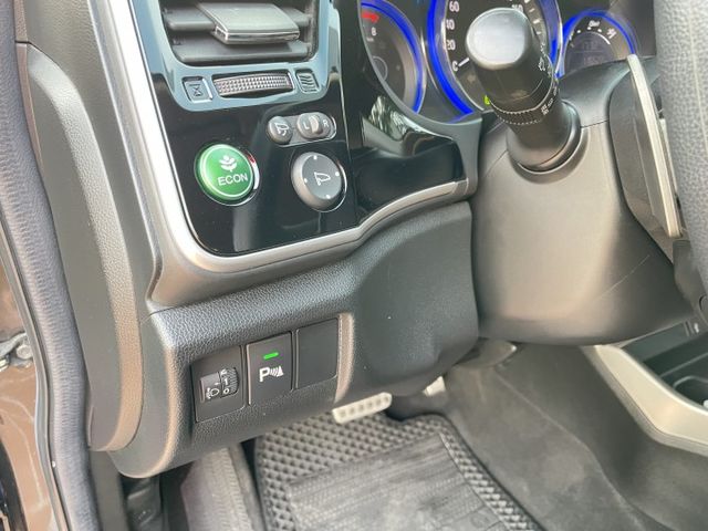 一手車/原鈑件/原廠保養/導航/鋁圈/皮椅/定速/換檔撥片/VTIS  第20張相片