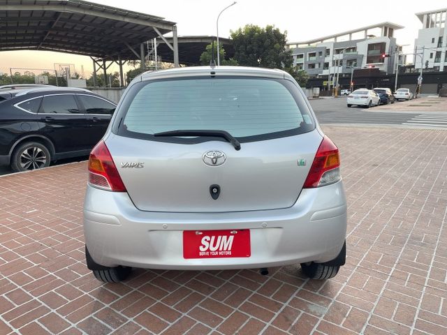 G版/原鈑件/恆溫/安卓機/16吋鋁圈/衛星導航/倒車顯影/只跑10萬公里  第5張相片