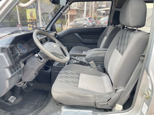 原鈑件/ 只跑10萬公里/保固1年2萬公里  第6張相片