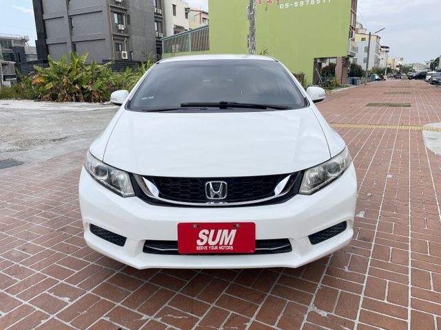 一手車/原鈑件/定速/恆溫/倒車顯影/皮椅/鋁圈/換檔撥片  第2張相片