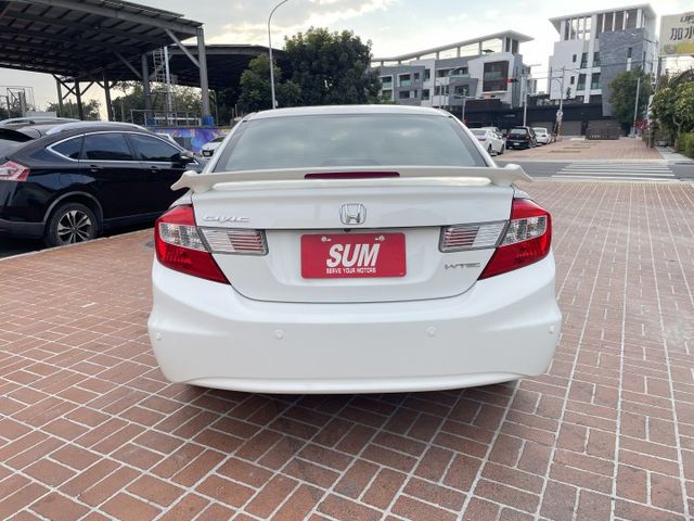 一手車/原鈑件/定速/恆溫/倒車顯影/皮椅/鋁圈/換檔撥片  第6張相片