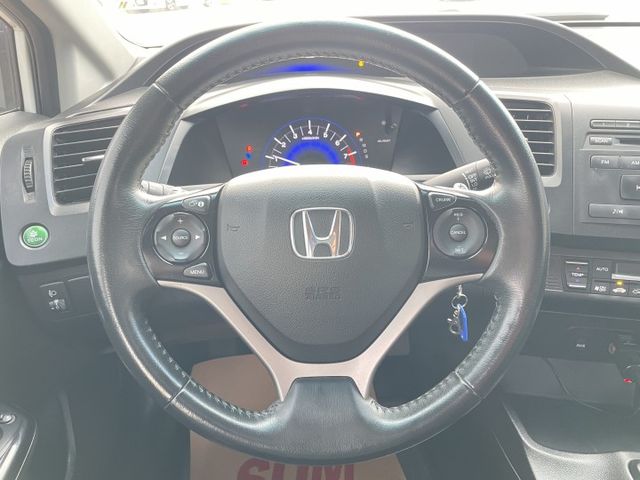 一手車/原鈑件/定速/恆溫/倒車顯影/皮椅/鋁圈/換檔撥片  第15張相片