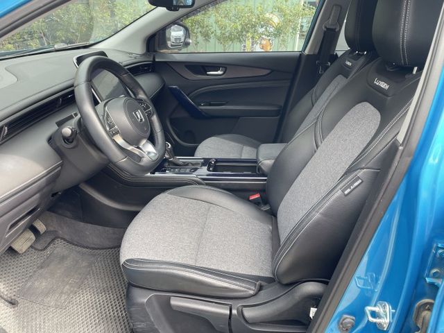 一手車/原鈑件/原廠保養/ACC跟車/環景影像/自動停車/盲點偵測/車側影像/電動尾門/只跑2萬公里  第6張相片