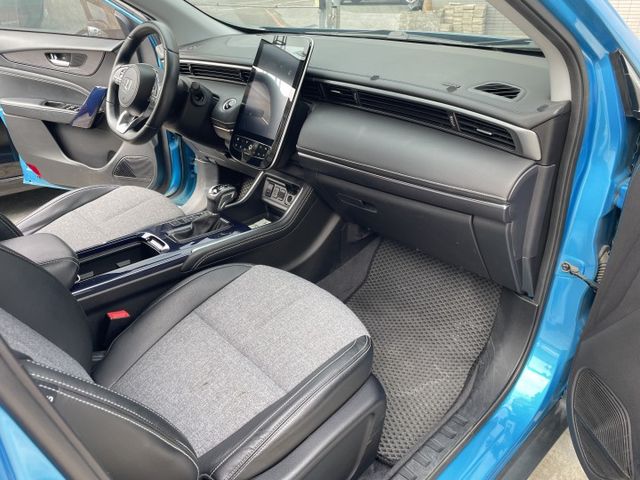 一手車/原鈑件/原廠保養/ACC跟車/環景影像/自動停車/盲點偵測/車側影像/電動尾門/只跑2萬公里  第8張相片