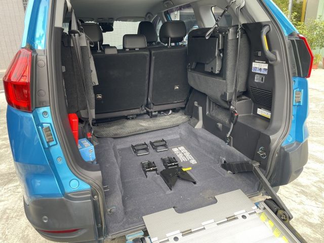 一手車/原鈑件/原廠保養/ACC跟車/環景影像/自動停車/盲點偵測/車側影像/電動尾門/只跑2萬公里  第10張相片