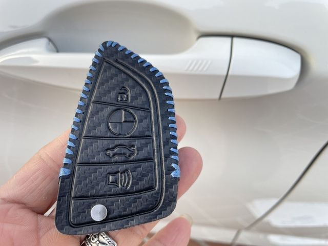 原鈑件/LED頭燈/路線偏移/免鑰匙啟動/摸門/電動尾門/導航/倒車顯影  第17張相片