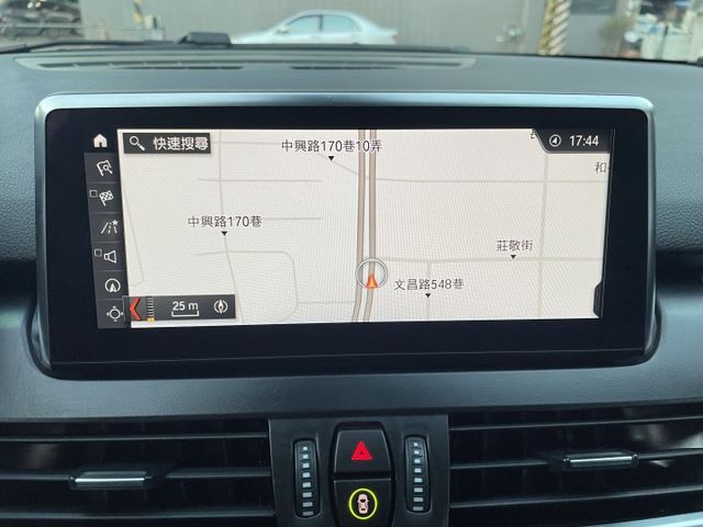 原鈑件/LED頭燈/路線偏移/免鑰匙啟動/摸門/電動尾門/導航/倒車顯影  第20張相片