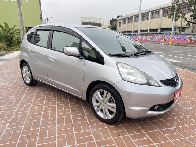 一手女用車/最佳代步小車/只跑12萬公里  第3張相片