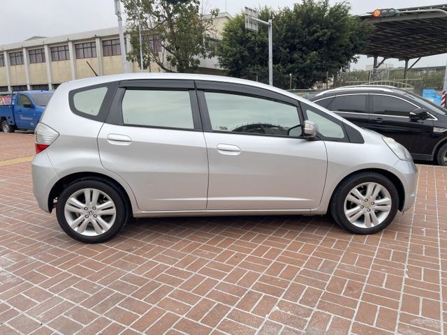 一手女用車/最佳代步小車/只跑12萬公里  第4張相片