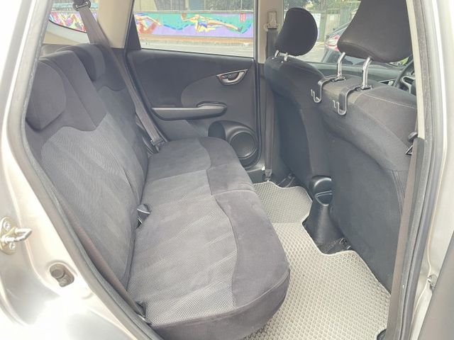 一手女用車/最佳代步小車/只跑12萬公里  第12張相片