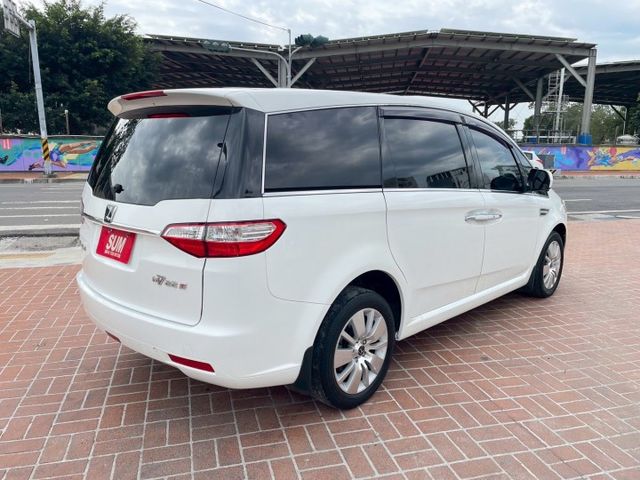 天窗/電動椅/電動滑門/恆溫/免鑰匙啟動/7人座  第5張相片