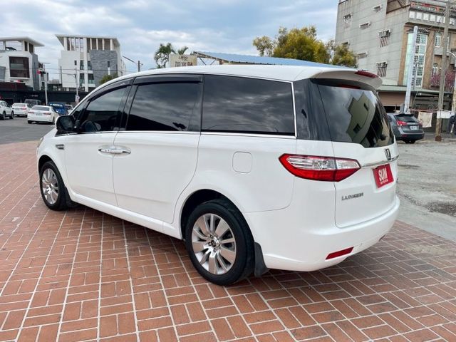 天窗/電動椅/電動滑門/恆溫/免鑰匙啟動/7人座  第7張相片