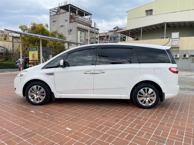 天窗/電動椅/電動滑門/恆溫/免鑰匙啟動/7人座  第8張相片