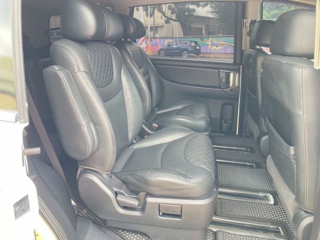 天窗/電動椅/電動滑門/恆溫/免鑰匙啟動/7人座  第12張相片