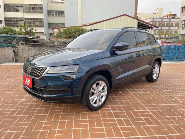 一手車/原鈑件/原廠保養/ACC跟車/環景影像/電動尾門/導航  第1張相片