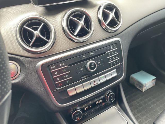 總代理/一手女用車/全景天窗/電動尾門/電動椅/LED頭燈/主動停車輔助/免鑰匙啟動  第6張相片