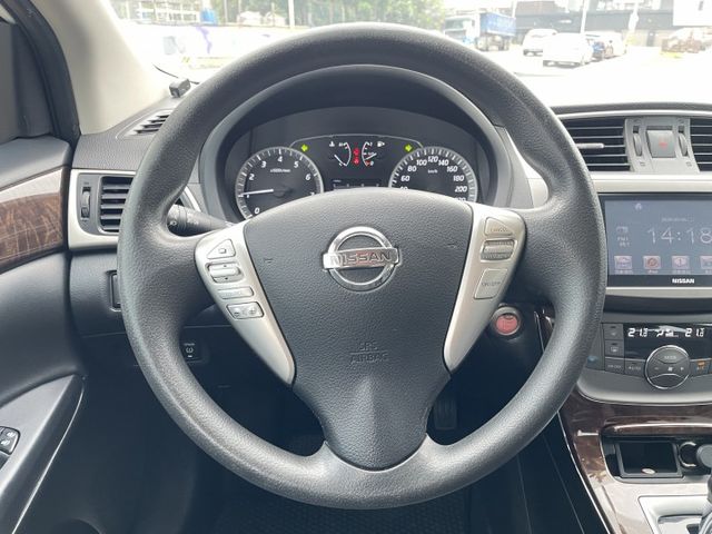 一手車/原鈑件/I-KEY/環景影像/導航/定速  第16張相片