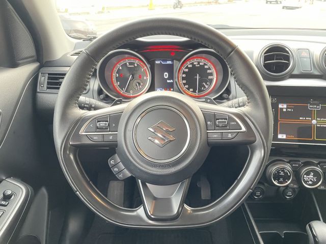 一手女用車 原鈑件 原廠保養 免鑰匙 ACC跟車 車道偏離 CarPlay 盲點偵測 主動煞停 倒車影像  第15張相片