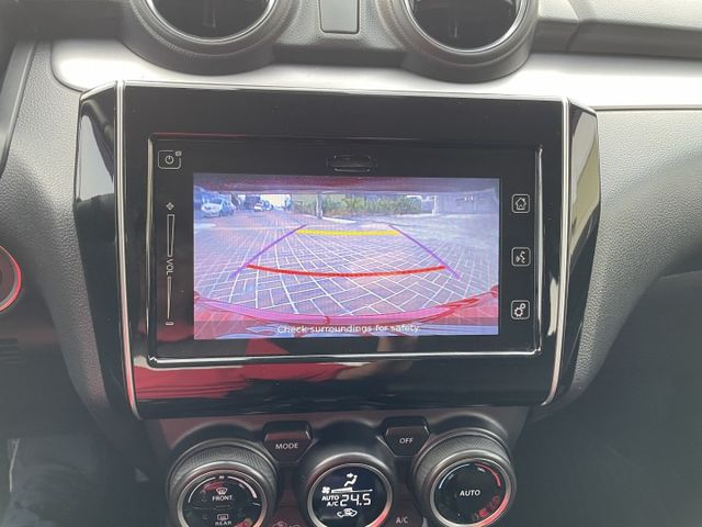 一手女用車 原鈑件 原廠保養 免鑰匙 ACC跟車 車道偏離 CarPlay 盲點偵測 主動煞停 倒車影像  第17張相片