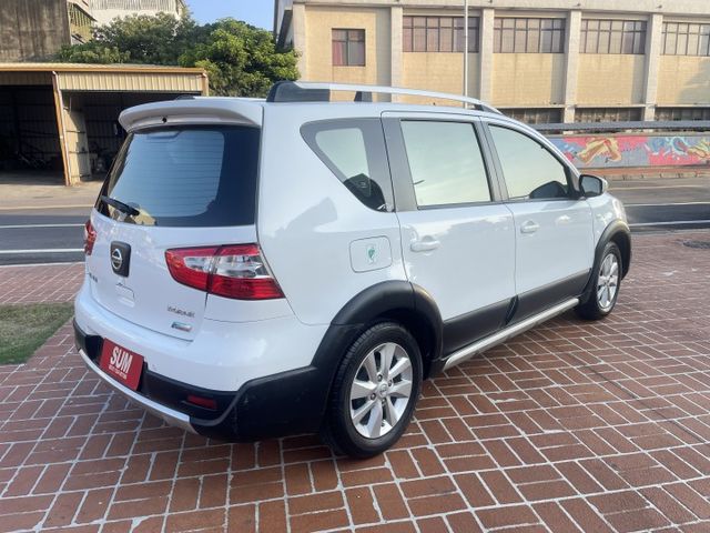 一手女用車/皮椅/鋁圈/倒車顯影/導航/抬頭顯示器  第5張相片