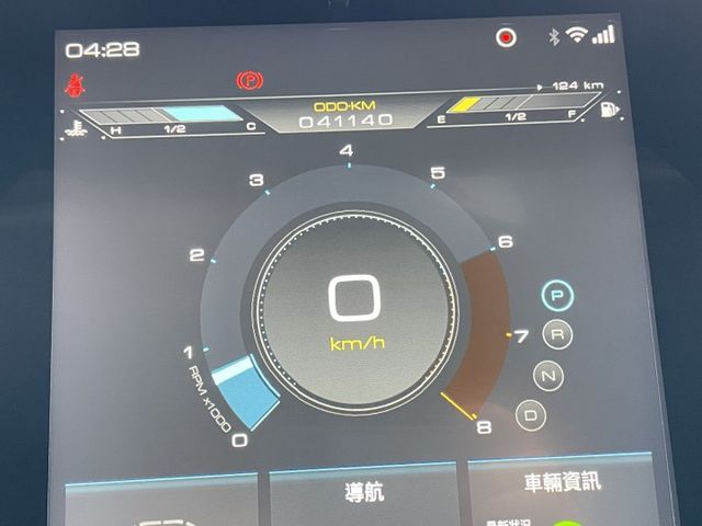 原鈑件/全景天窗/環景影像/盲點偵測/抬頭顯示/車側影像/只跑4萬公里  第16張相片