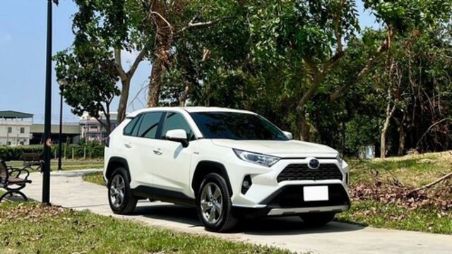 TOYOTA豐田 RAV4  第1張相片