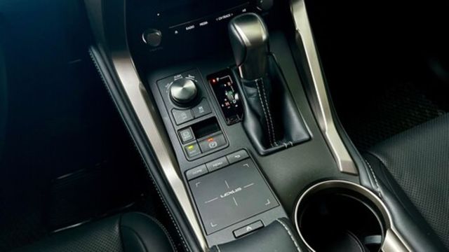 LEXUS凌志 NX300  第7張相片