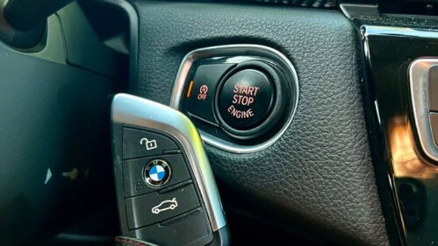 BMW寶馬 218I  第14張相片