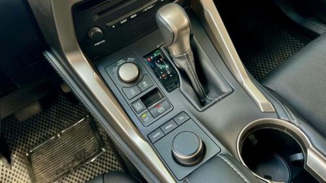 LEXUS凌志 NX200T  第7張相片