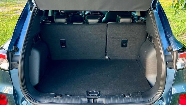 FORD福特 KUGA  第12張相片