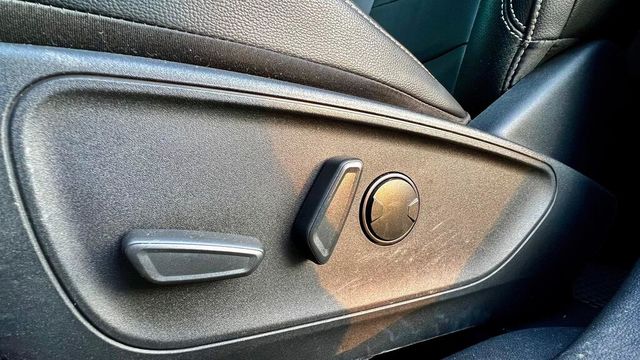 FORD福特 KUGA  第15張相片
