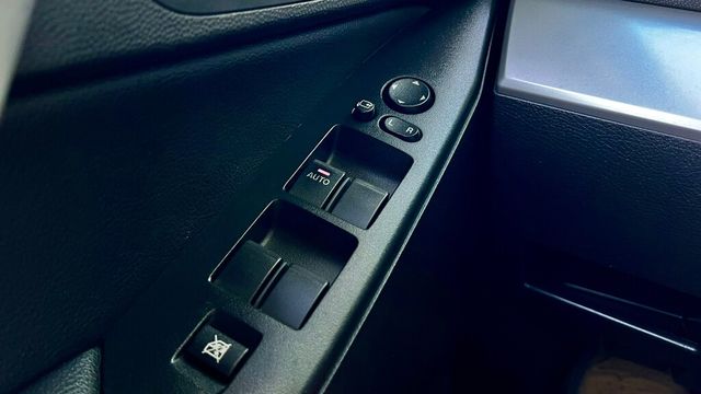 MAZDA馬自達 MAZDA 3  第11張相片