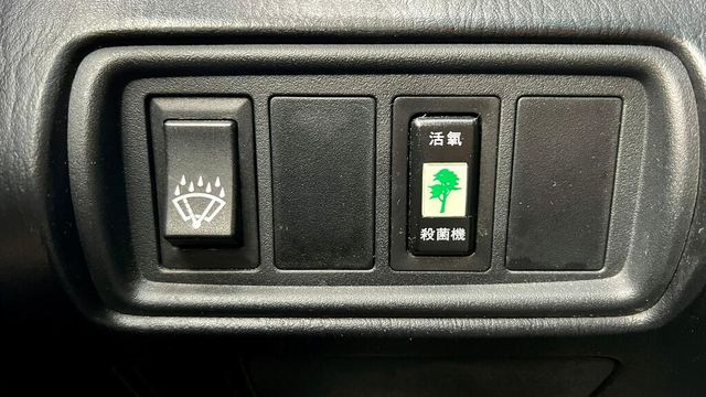 TOYOTA豐田 CAMRY  第8張相片