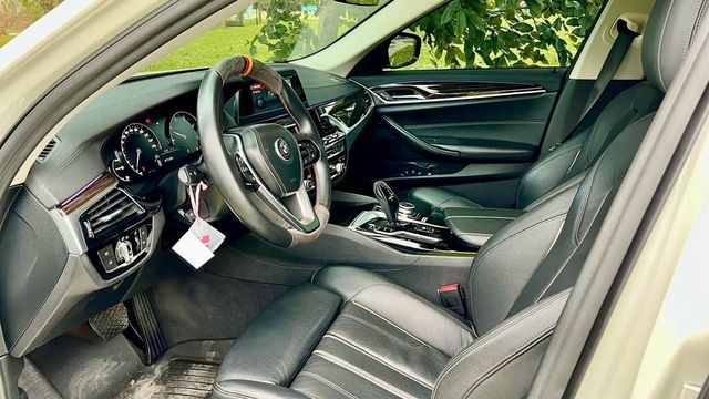 BMW寶馬 520D  第4張相片