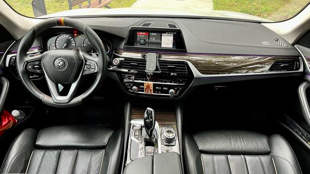BMW寶馬 520D  第6張相片